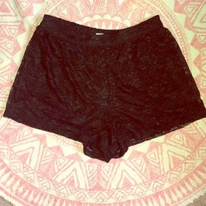Hollister lace shorts